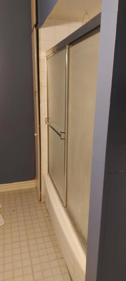 טורונטו Zen Hostel מראה חיצוני תמונה
